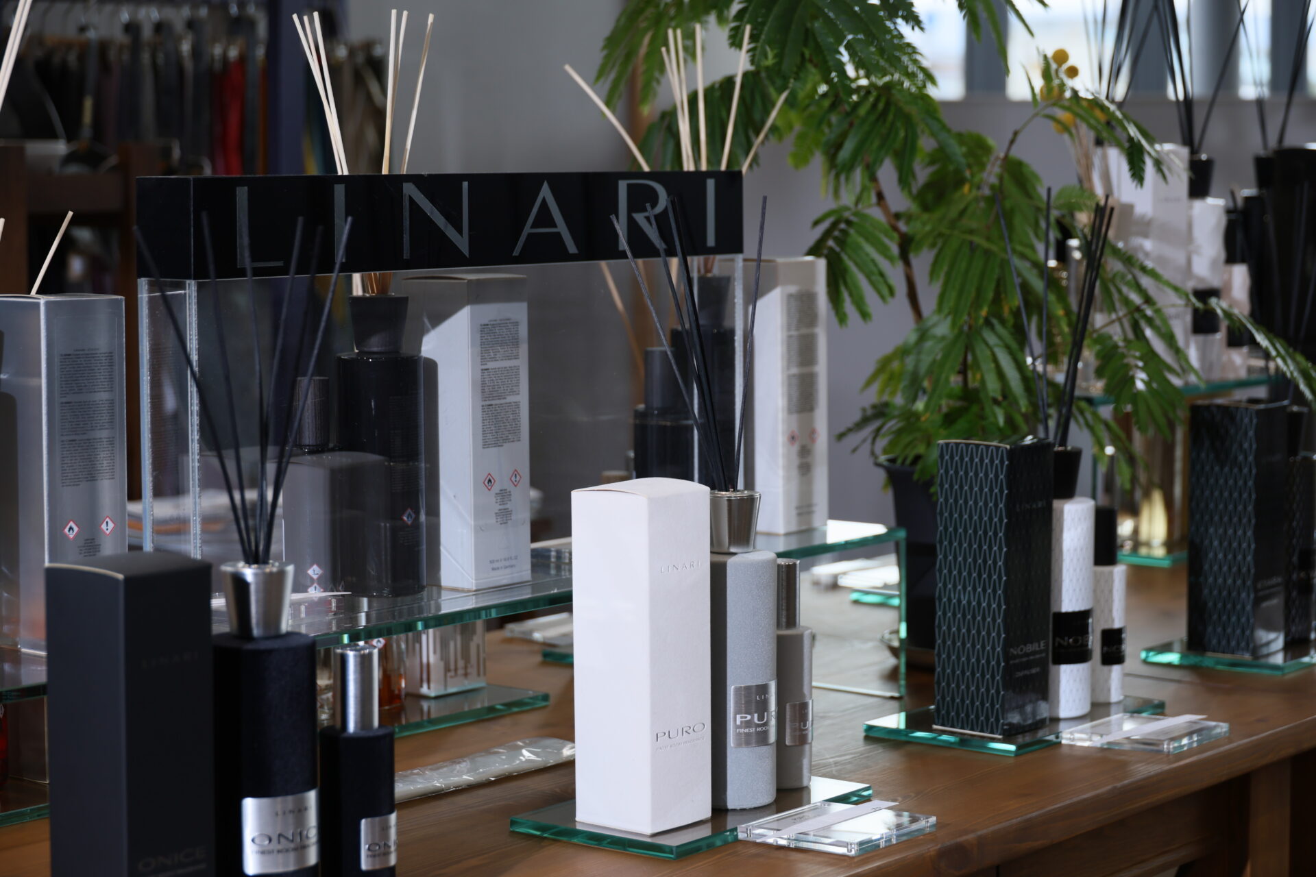 >LINARI（フレグランス）