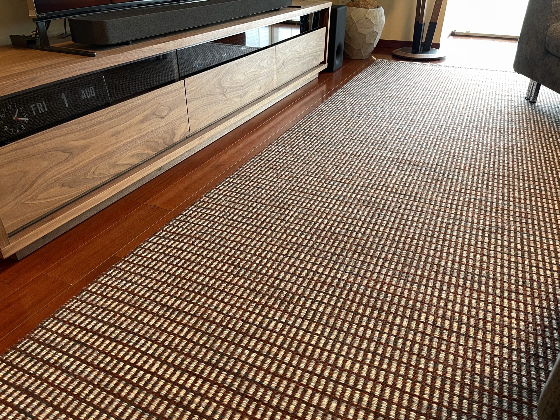 KASTHALL RUG／POST ICON