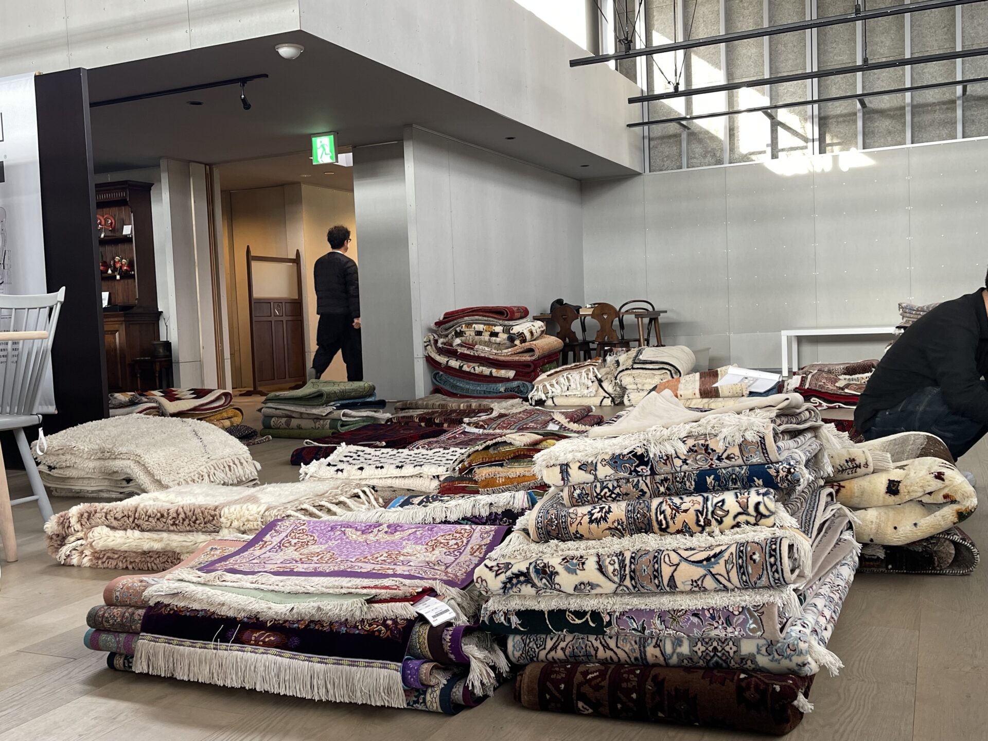 本日より！／世界の手織り絨毯展開催！