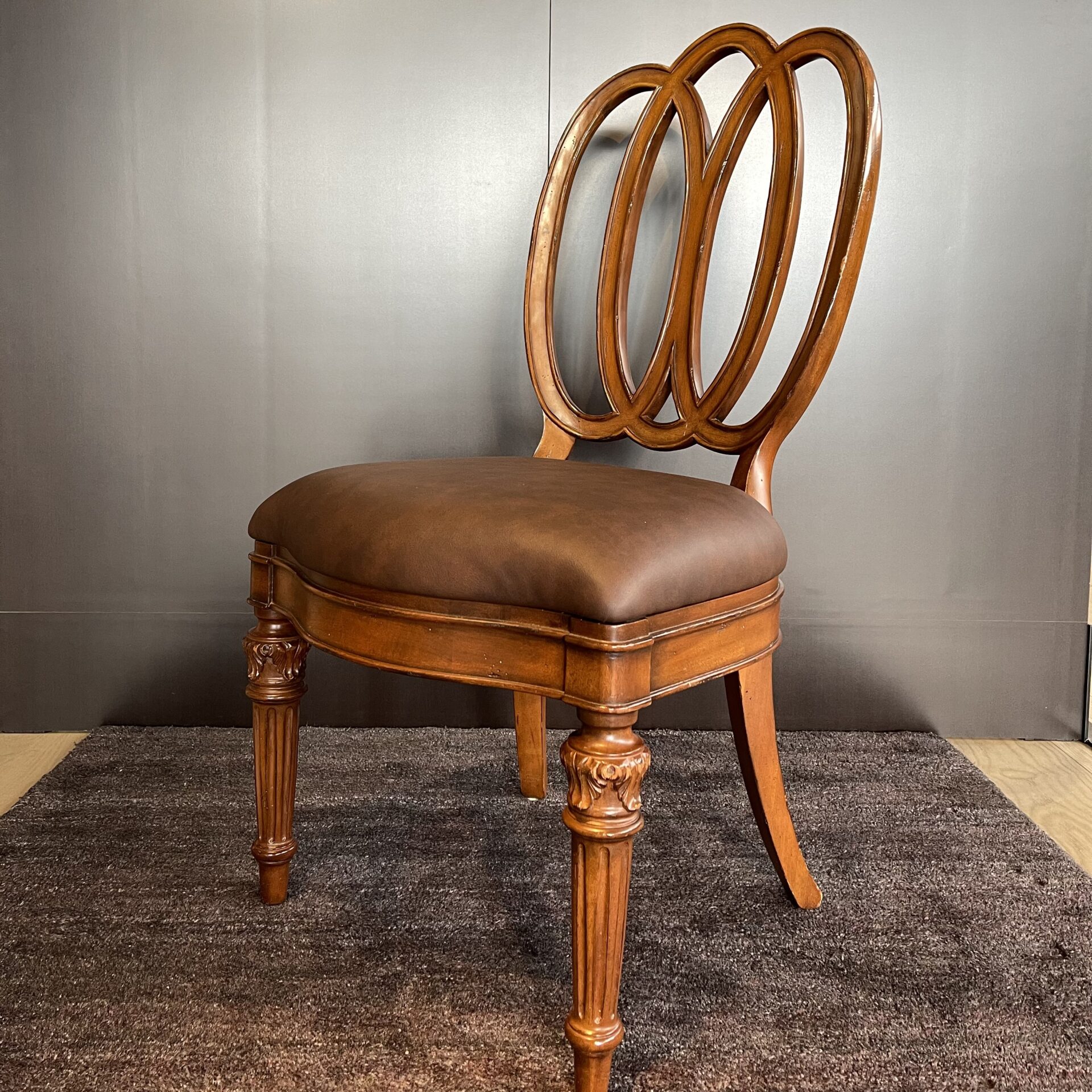 ダイニングチェア張替えご依頼