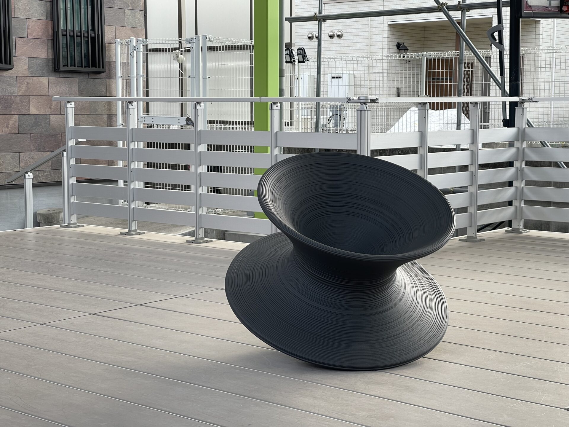 ぐるぐる回るアトラクション SPUN